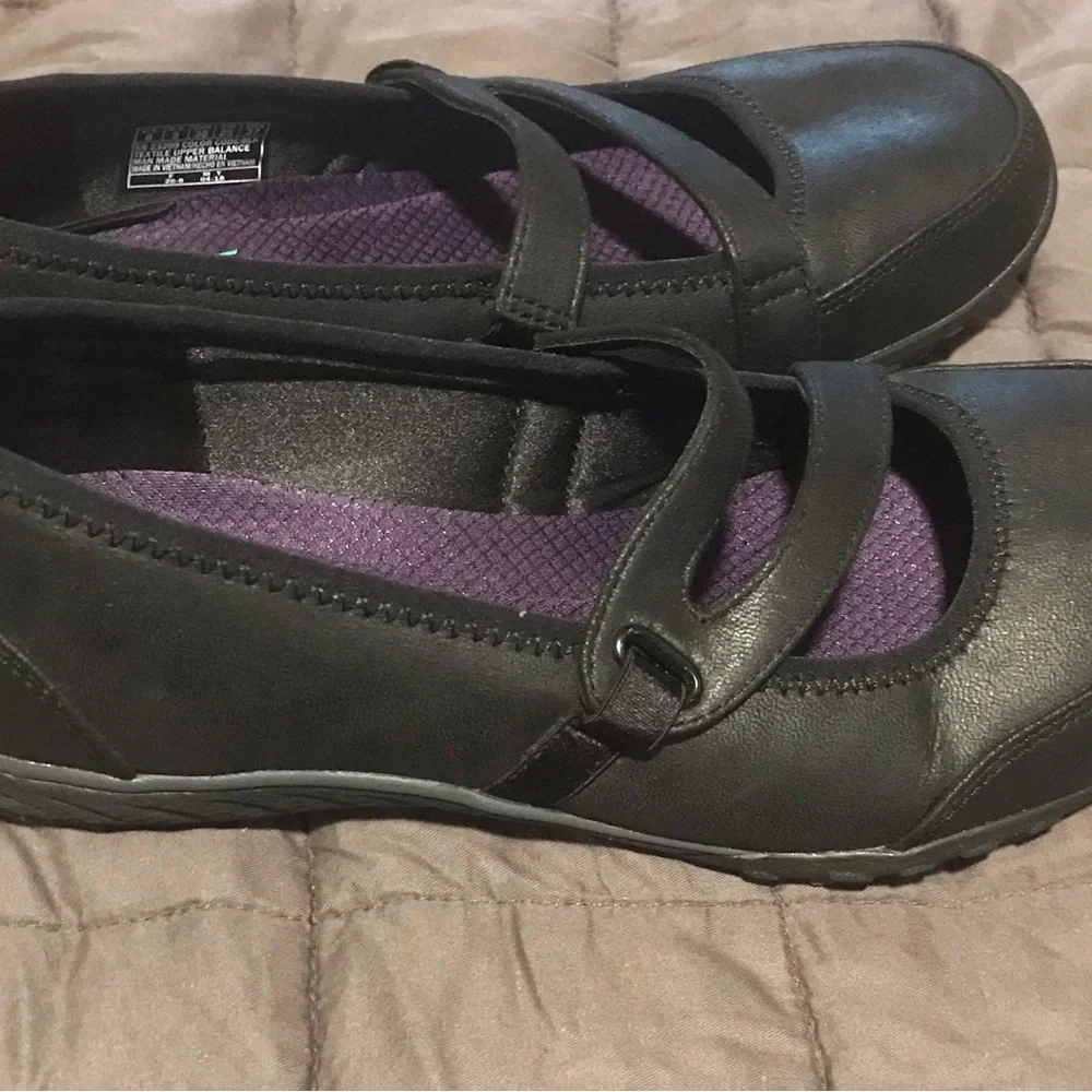 Sketchers womens shoes size 8 - Picture 3 of 6